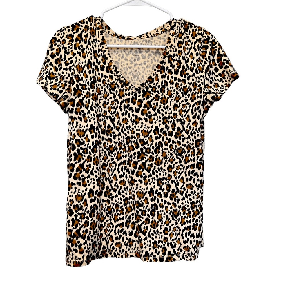 Gap favorite tee. Leopard print.